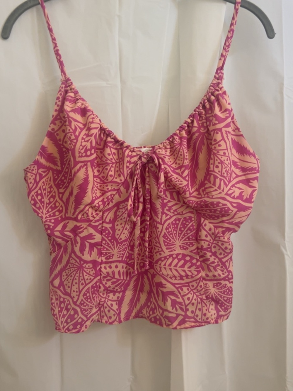 Pink Leaf-Print Spaghetti Strap Cami Top